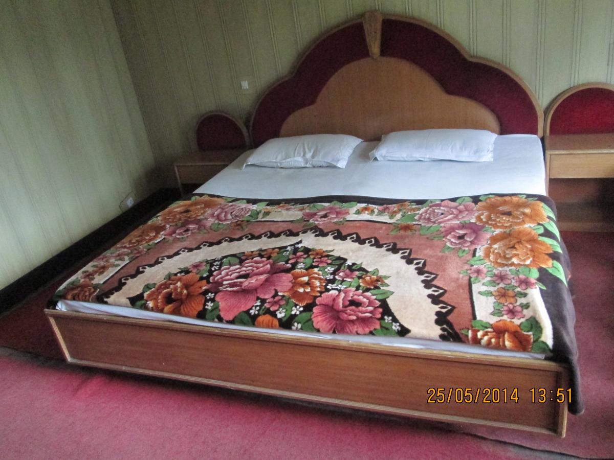 Pandey Lodge Buin Oda fotoğraf